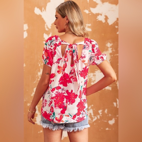 Poppy Petals Short Sleeve Floral Printed Blouse - Picture 2 of 4